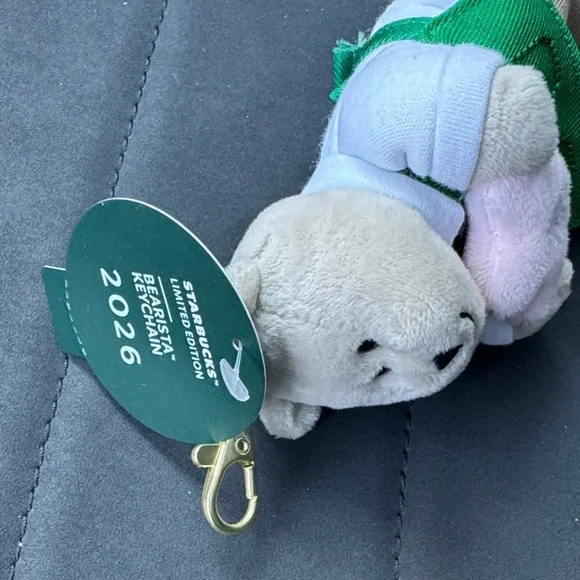 Starbucks Barista Bear with Pink Star Keychain Bag Charm - Picture 10 of 10